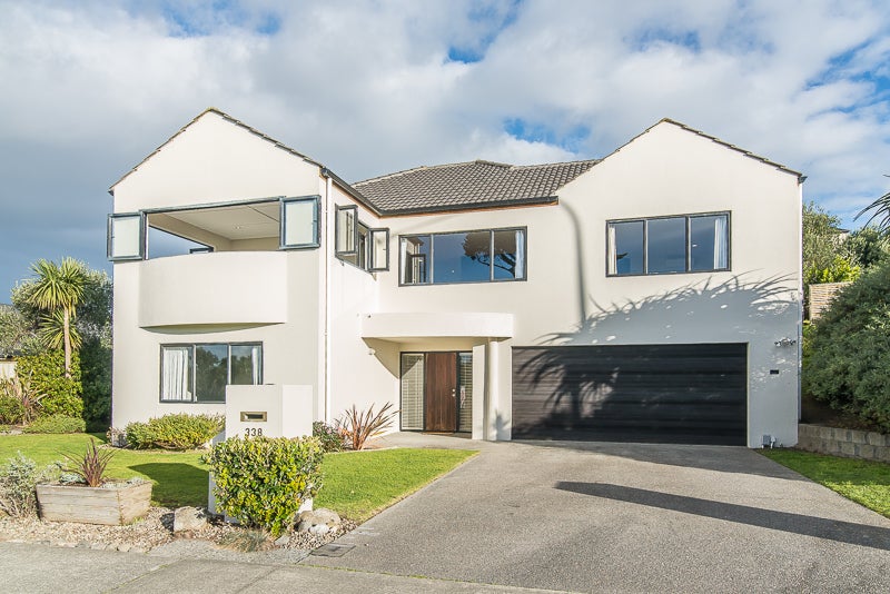 338 Manly Street, Paraparaumu Beach, Paraparaumu - Carousel 1