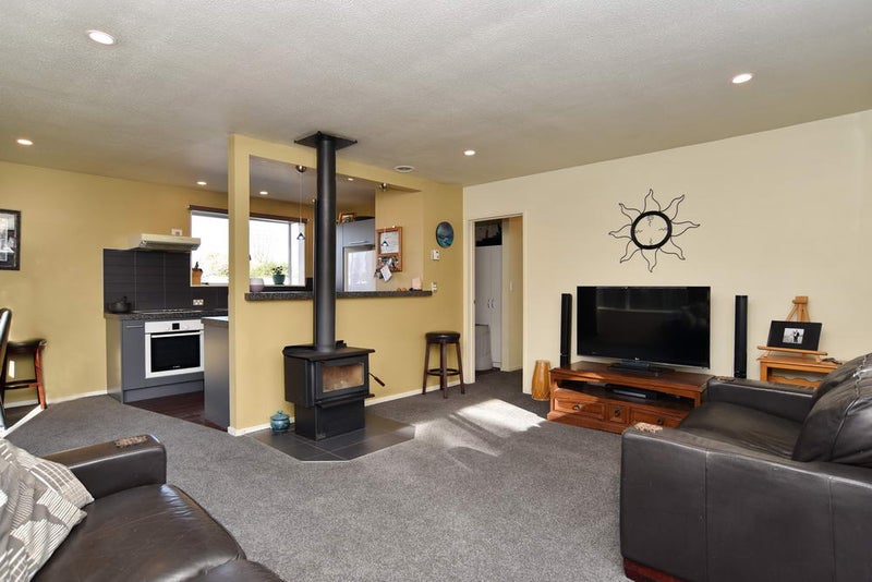 11 Tyrone Street, Belfast, Christchurch - Carousel 2