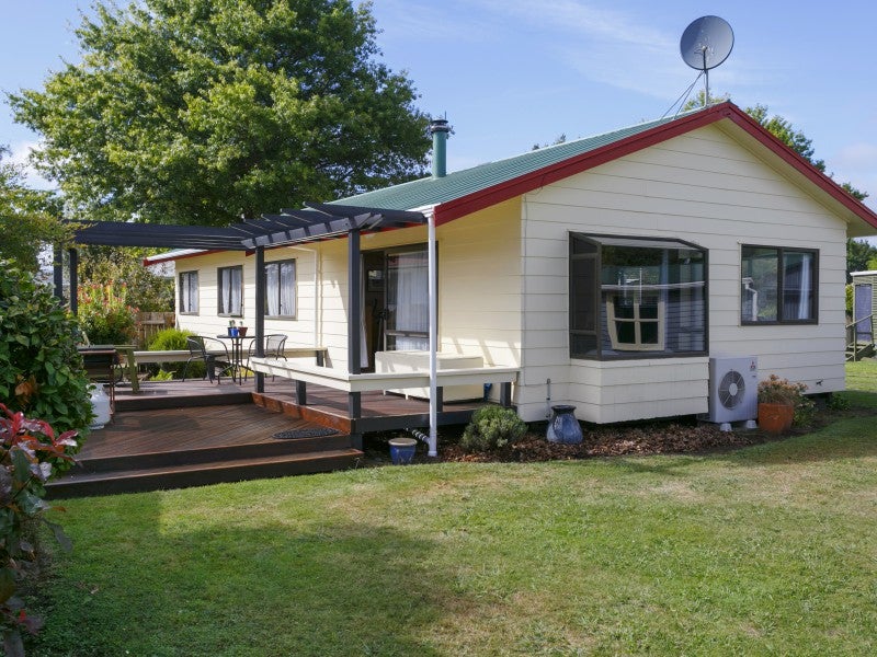 18 Raukura Street, Turangi - Carousel 1