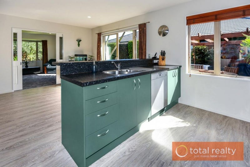 17 Hurricane Way, Wigram, Christchurch - Carousel 20