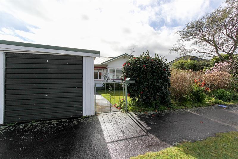 325 Carrington Street, Vogeltown, New Plymouth - Carousel 20