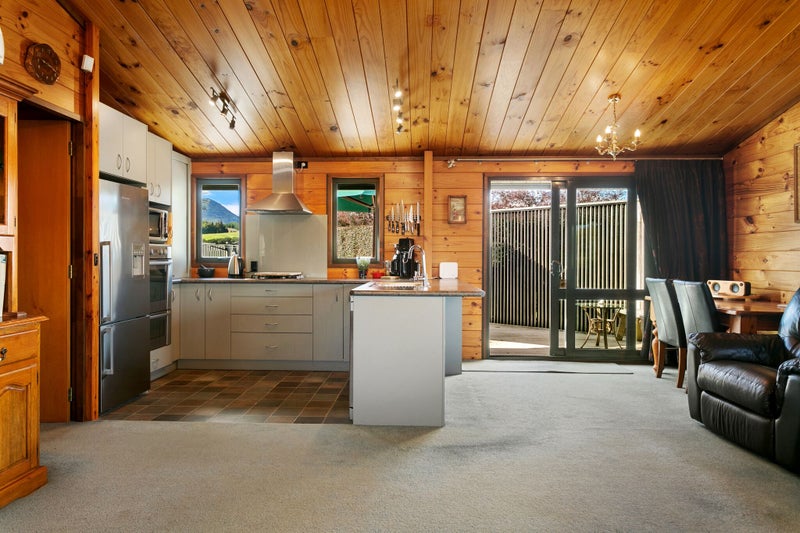 16 Victoria Street, Richmond Heights, Taupo - Carousel 18