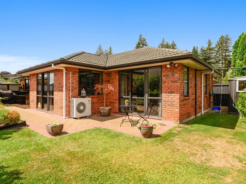 35 Riverholm Drive, Mangakakahi, Rotorua - Carousel 1