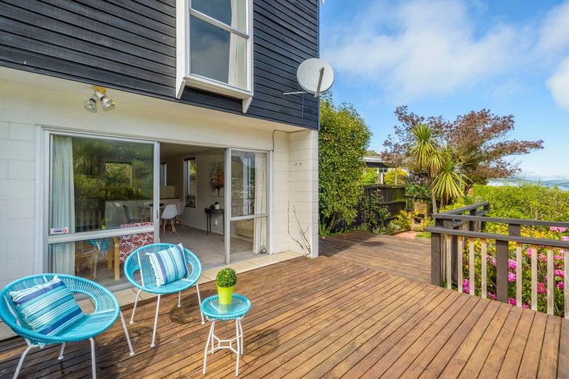 2 College Place, Lyttelton, Lyttelton - Carousel 1