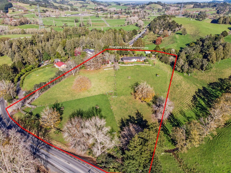 8 Kimptons Road, Manurewa - Carousel 1