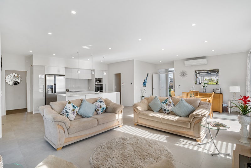 31 Mahutonga Avenue, Beachlands, Auckland - Carousel 26
