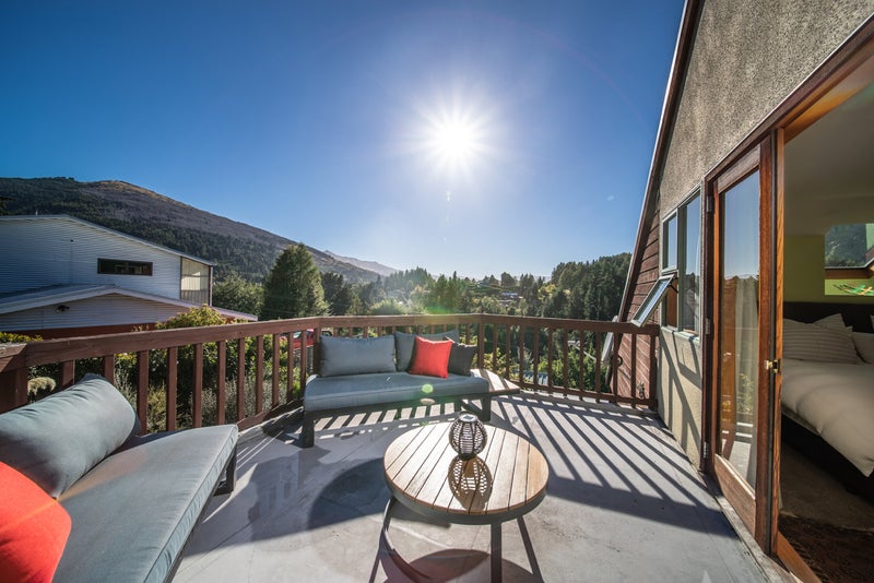17 McMillan Road, Arthurs Point , Queenstown - Carousel 1