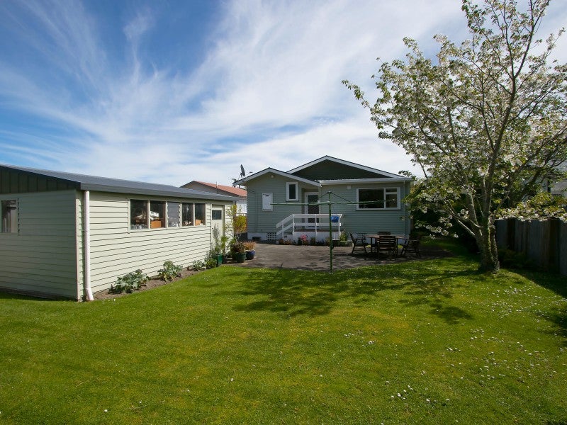 8 Cressy Street, Waterloo, Lower Hutt - Carousel 23