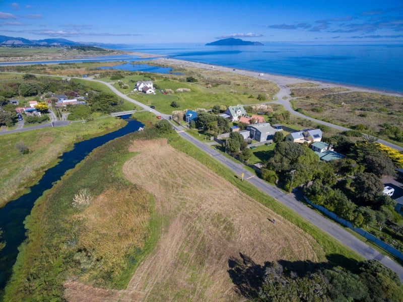 34 Kapiti Lane, Otaki Beach, Otaki - Carousel 2