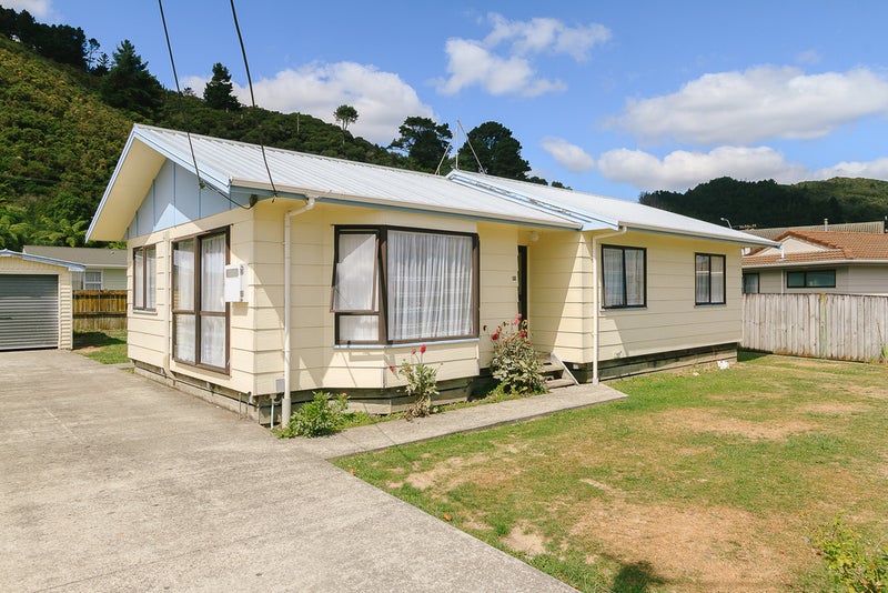 35 Eldon Grove, Taita, Lower Hutt - Carousel 1