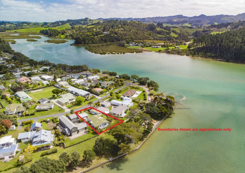 8 Dunbar Road, Warkworth - Carousel 1