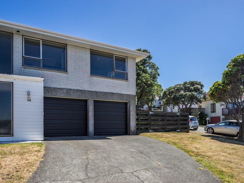 37 Akaroa Drive, Maupuia, Wellington - Carousel 1