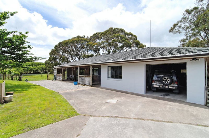 130 Riverhead Road, Kumeū - Carousel 2