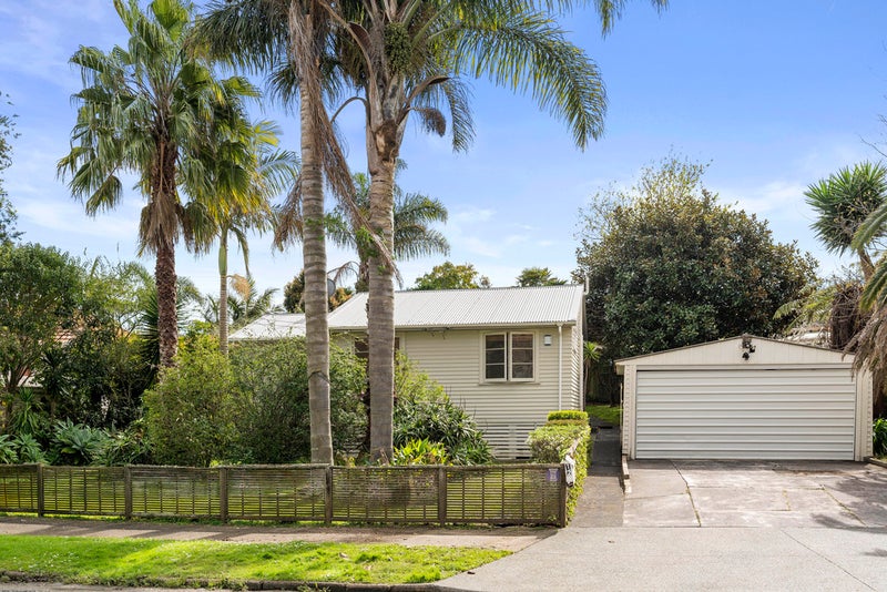 12 Sloane Street, Glen Innes, Auckland - Carousel 2