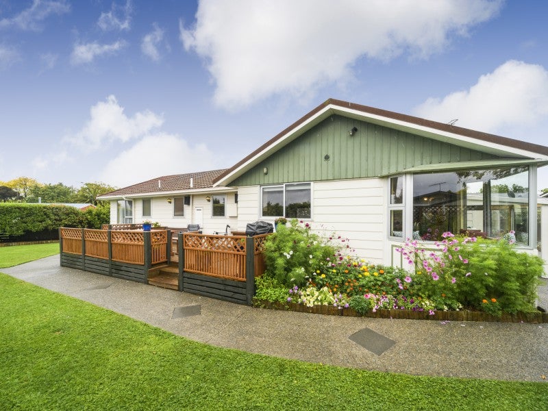 47 Kaimanawa Street, Kelvin Grove, Palmerston North - Carousel 1