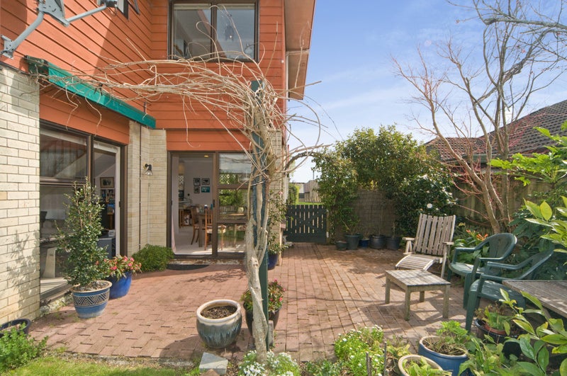 62B Panapa Drive, Saint Johns, Auckland - Carousel 2