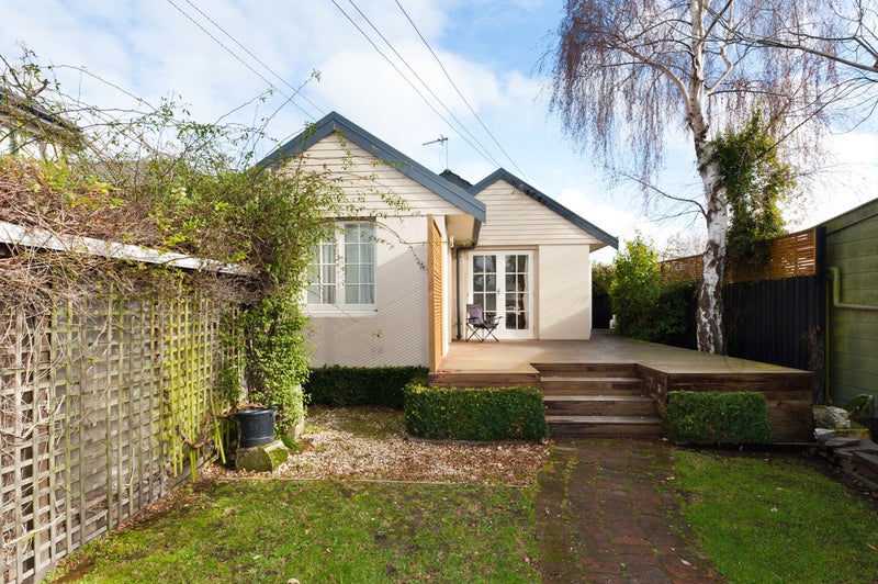 87 Abberley Crescent, St Albans, Christchurch - Carousel 1