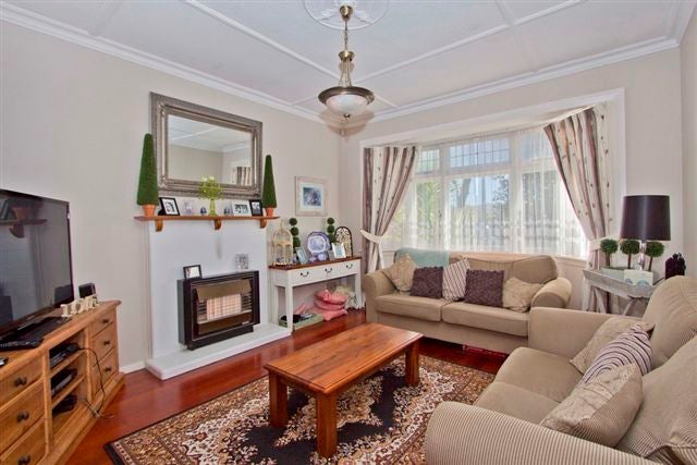 36 Cambridge Terrace, Waiwhetu, Lower Hutt - Carousel 2