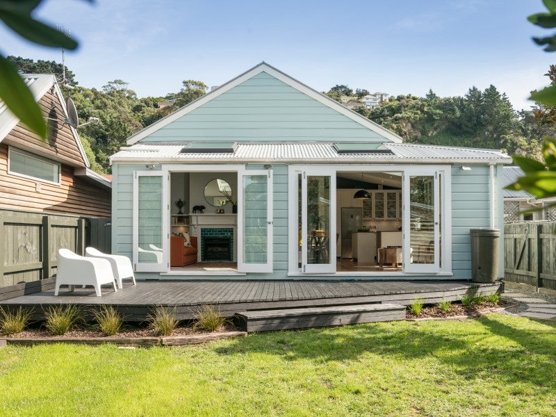 15 Ferry Street, Seatoun, Wellington - Carousel 1