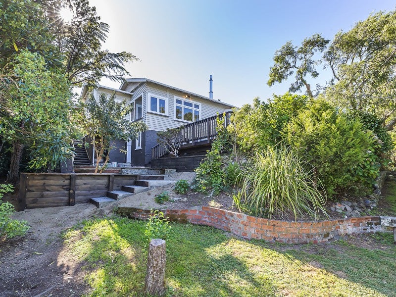 20 Imlay Crescent, Ngaio, Wellington - Carousel 1