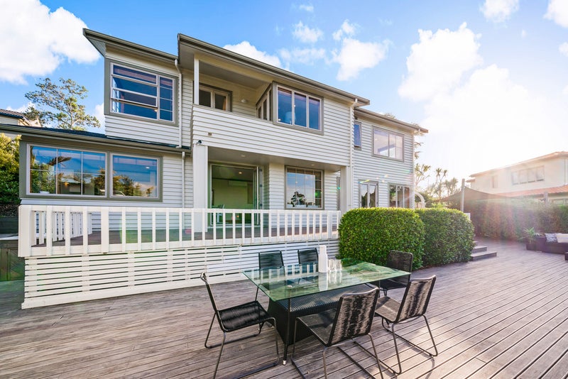 8 Rosella Place, Murrays Bay, Auckland - Carousel 2