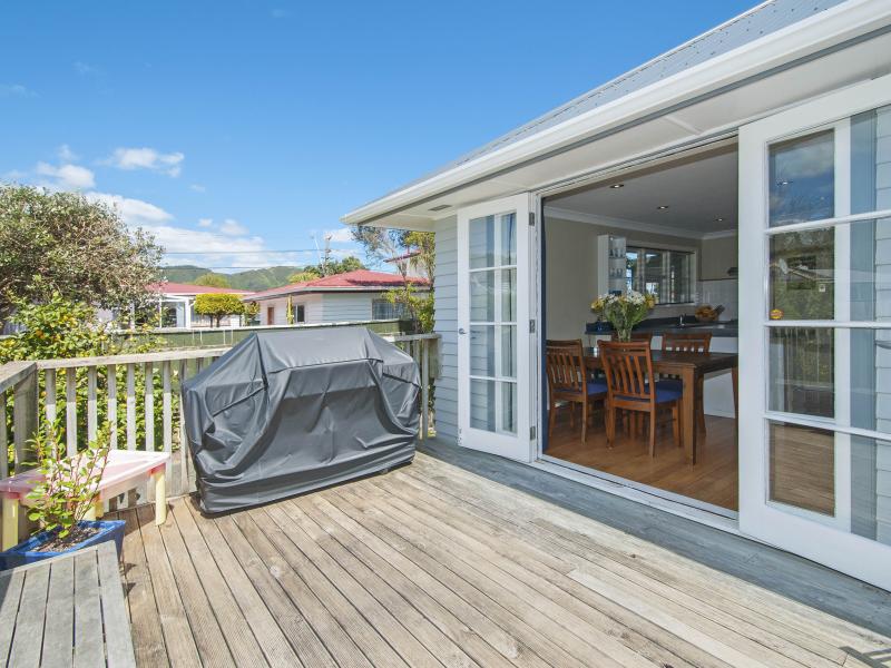 4 Mabey Road, Avalon, Lower Hutt - Carousel 1