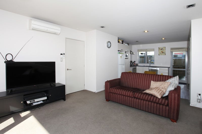 4 Walpole Street, Waltham, Christchurch - Carousel 2