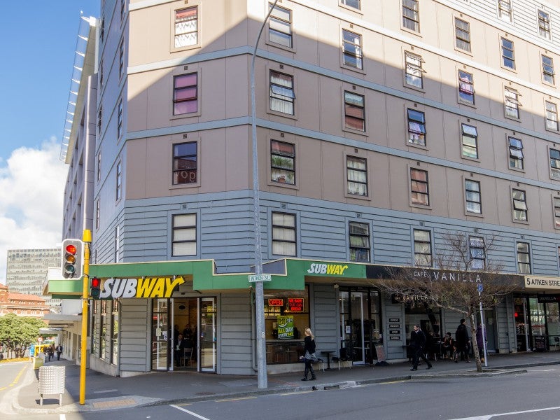 816/5 Aitken ST, THORNDON, WELLINGTON - Carousel 2