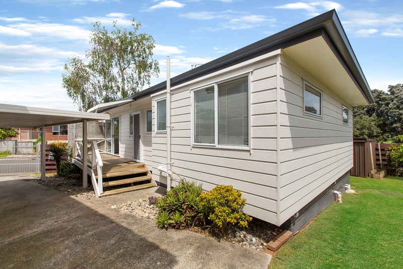 2A Ronald Algie Place, Saint Johns, Auckland - Carousel 12