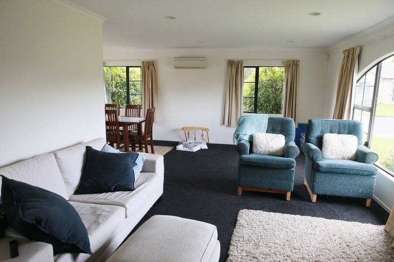 32 Fendalton Drive, Rototuna, Hamilton - Carousel 2