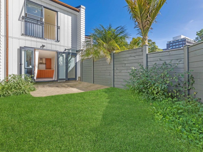 34/3 Burton Street, Grafton, Auckland - Carousel 1