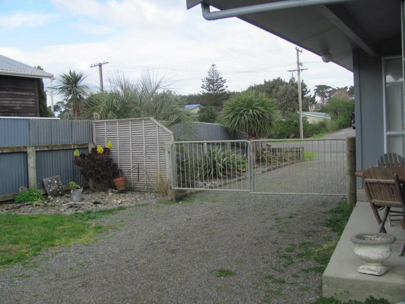 127 Park Avenue, Waitarere Beach, Levin - Carousel 2