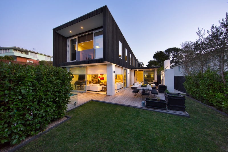 39A Selwyn Avenue, Mission Bay, Auckland - Carousel 1