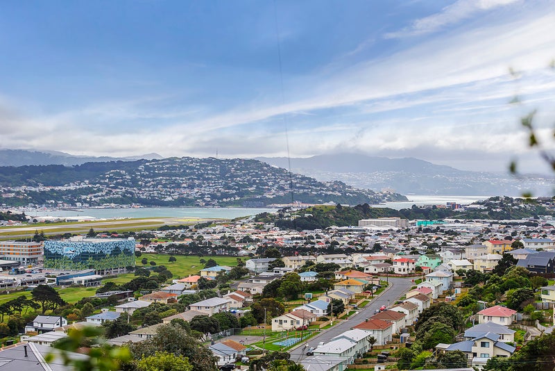 31 Ahuriri Street, Strathmore Park, Wellington - Carousel 2