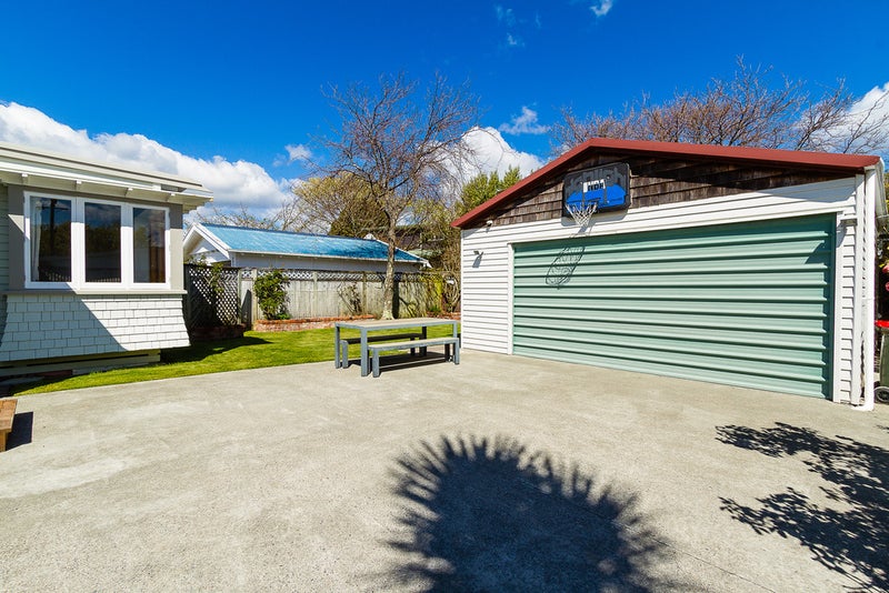 7 Ropata Crescent, Boulcott, Lower Hutt - Carousel 2