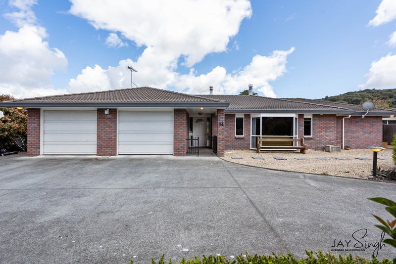 14 North Road, Papakura - Carousel 2