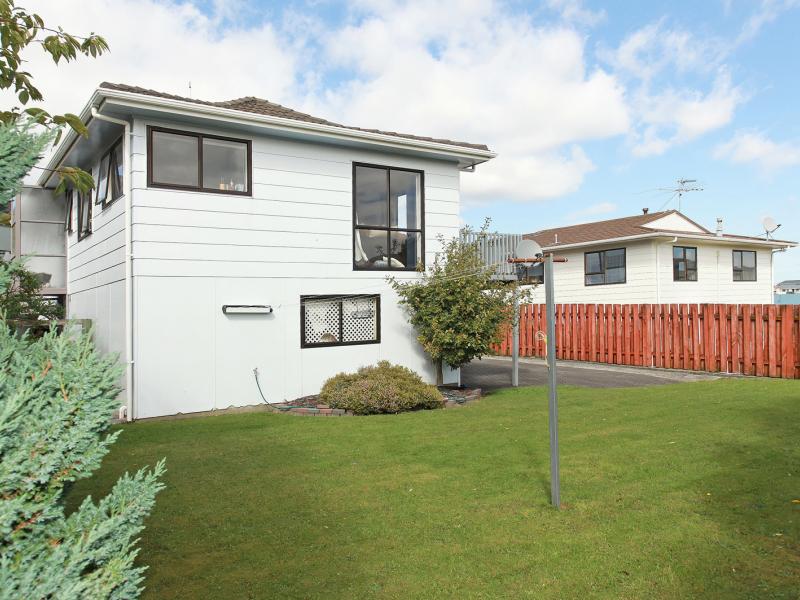 155 Major Drive, Kelson, Lower Hutt - Carousel 13