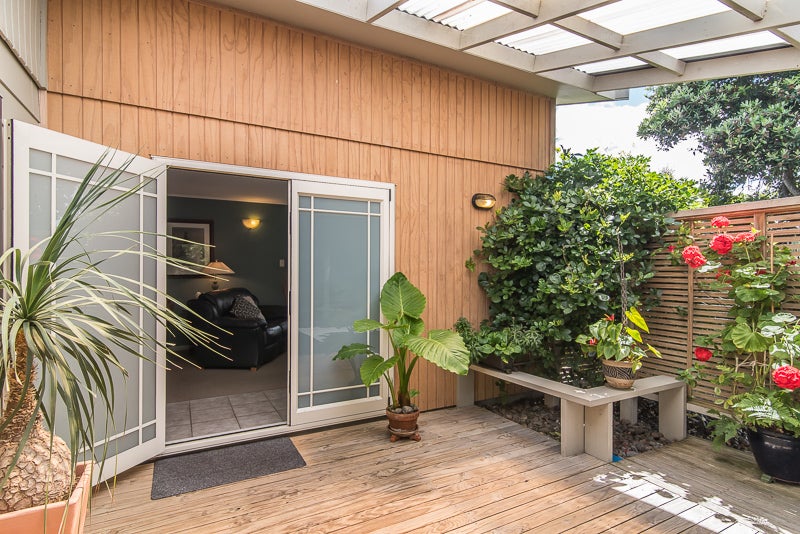 20 Reeves Street, Waikanae Beach, Waikanae - Carousel 2