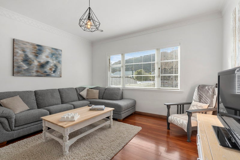 12 Waitui Crescent, Waiwhetu, Lower Hutt - Carousel 2