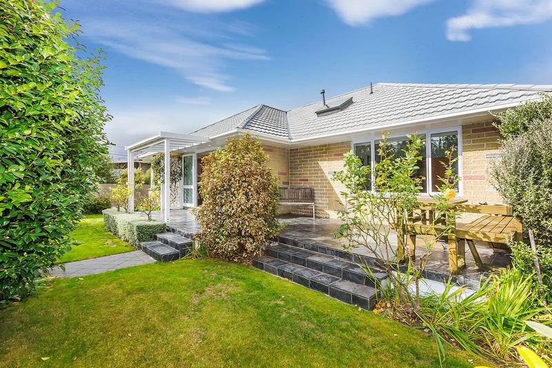 27 Frederick Street, Avalon, Lower Hutt - Carousel 1