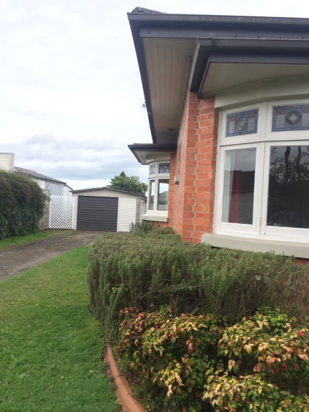 10 Garnett Avenue, Forest Lake, Hamilton - Carousel 16