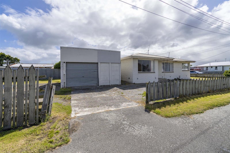 43 Hyde Street, Clifton, Invercargill - Carousel 2
