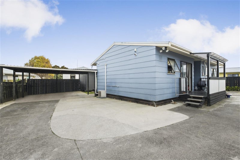2/10 Hatherley Place, Clendon Park, Auckland - Carousel 1