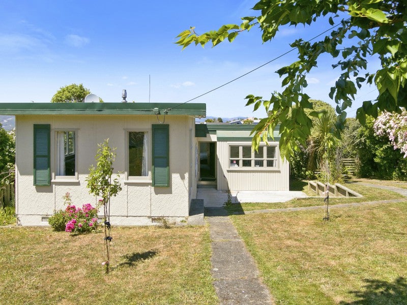 27 Poto Road, Normandale, Lower Hutt - Carousel 1
