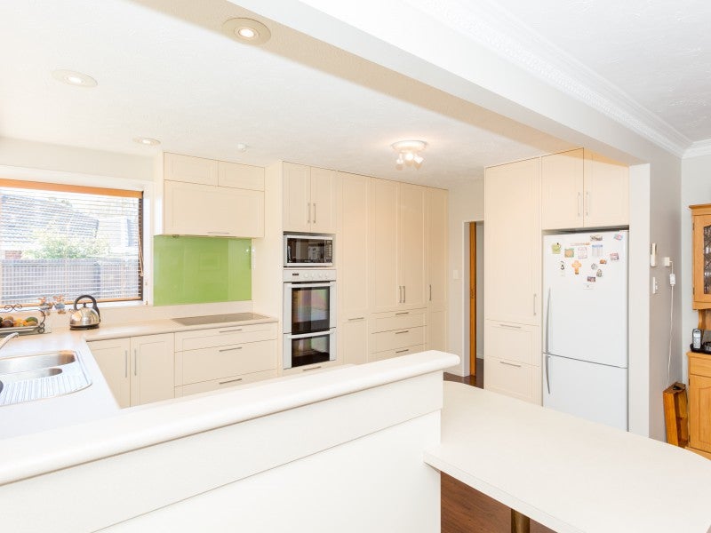 10 Iona Place, Sockburn, Christchurch - Carousel 2