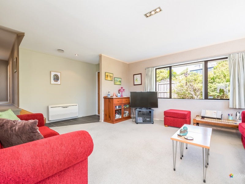 165 Maungaraki Road, Korokoro, Lower Hutt - Carousel 2