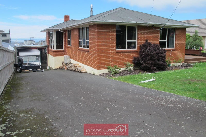 3 Hanlon Street, Halfway Bush, Dunedin - Carousel 1