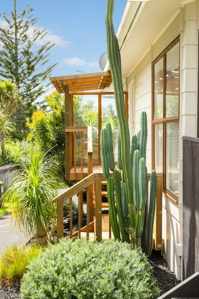 1/5 Morriggia Place, Bayview, Auckland - Carousel 26