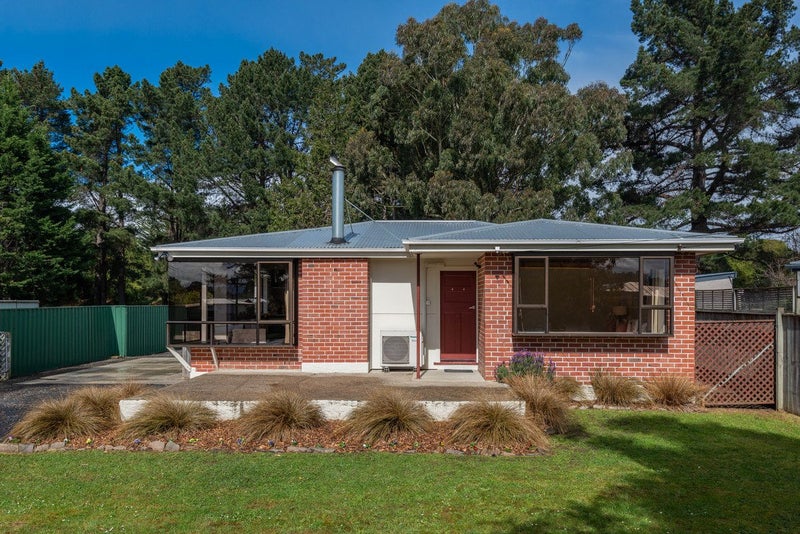 37 Viscount Road, Waldronville, Dunedin - Carousel 23