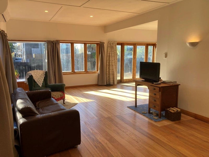 1218 Papamoa Beach Road, Papamoa Beach, Papamoa - Carousel 2